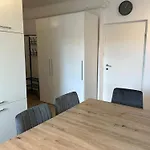 Apartment Universitätsnahes In #9